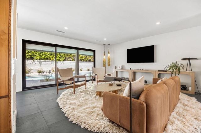 2063 S Broadmoor Drive, Palm Springs, CA 92264