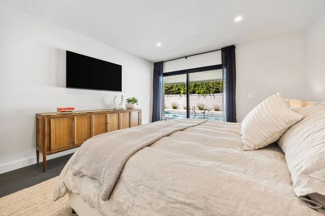 2063 S Broadmoor Drive, Palm Springs, CA 92264