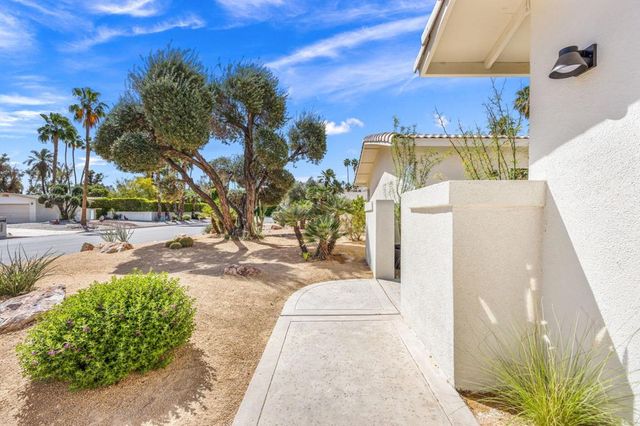 2063 S Broadmoor Drive, Palm Springs, CA 92264