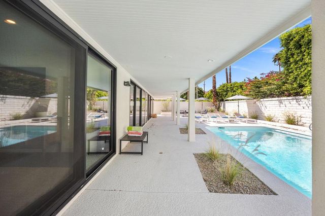 2063 S Broadmoor Drive, Palm Springs, CA 92264