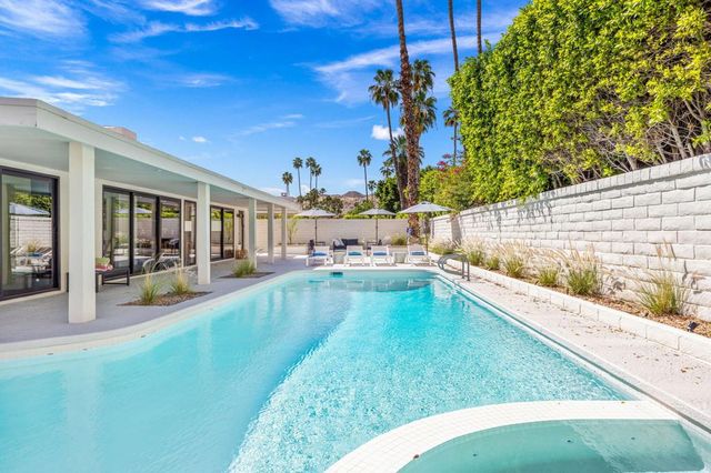 2063 S Broadmoor Drive, Palm Springs, CA 92264