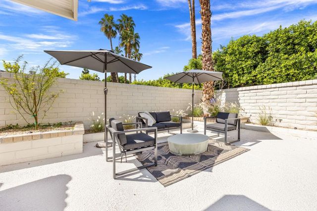 2063 S Broadmoor Drive, Palm Springs, CA 92264