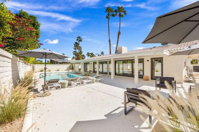 2063 S Broadmoor Drive, Palm Springs, CA 92264