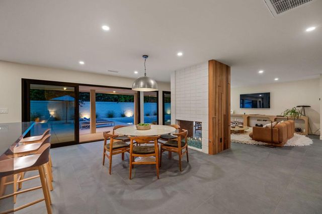 2063 S Broadmoor Drive, Palm Springs, CA 92264