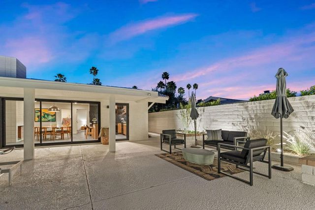 2063 S Broadmoor Drive, Palm Springs, CA 92264