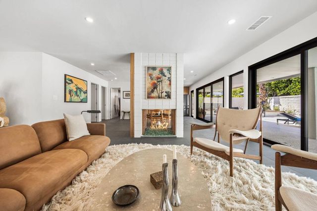 2063 S Broadmoor Drive, Palm Springs, CA 92264