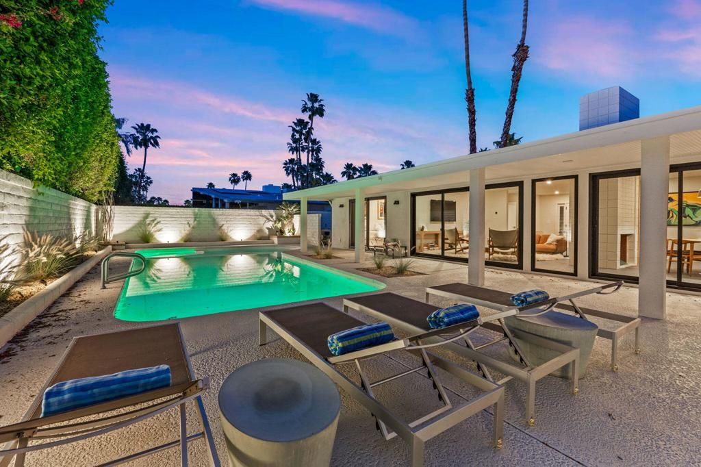 2063 S Broadmoor Drive, Palm Springs, CA 92264