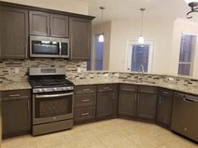 2648 Dunbar Drive, Mckinney, TX 75072