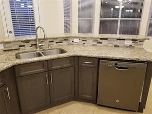 2648 Dunbar Drive, Mckinney, TX 75072