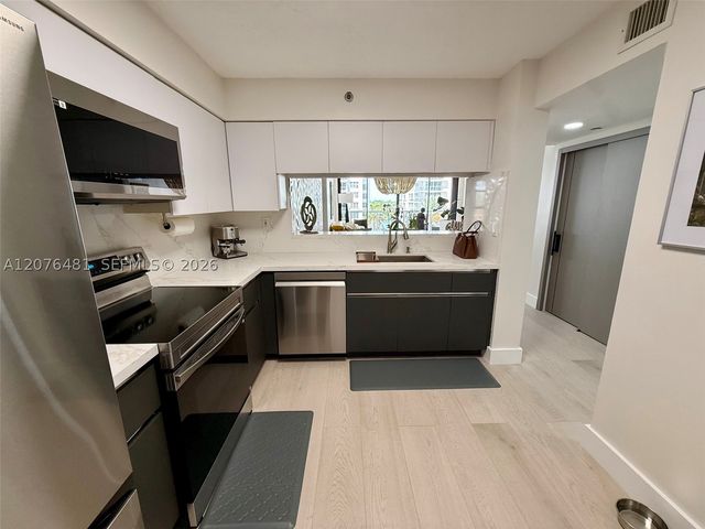 5757 Collins Ave 602, Miami Beach, FL 33140