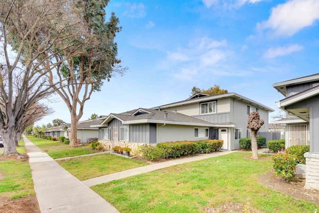 323 Blossom Hill Road 3, San Jose, CA 95123