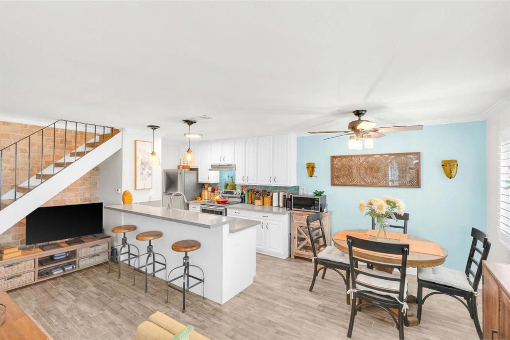 323 Blossom Hill Road 3, San Jose, CA 95123