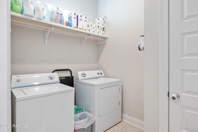 321 Adry Lane, Youngsville, LA 70592