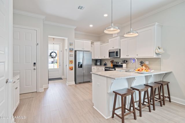 321 Adry Lane, Youngsville, LA 70592