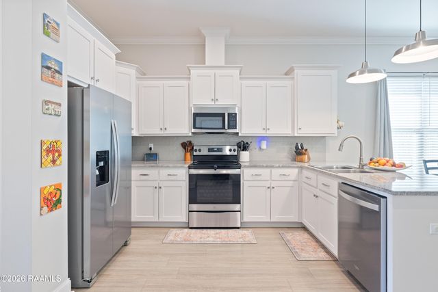 321 Adry Lane, Youngsville, LA 70592