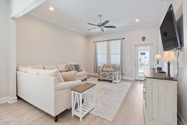 321 Adry Lane, Youngsville, LA 70592