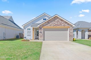 321 Adry Lane, Youngsville, LA 70592