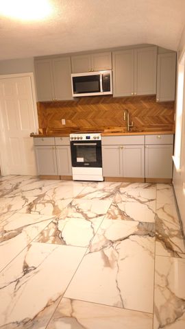 29 Winthrop St 3, Brockton, MA 02301
