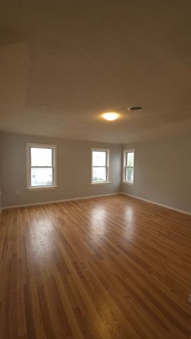 29 Winthrop St 3, Brockton, MA 02301