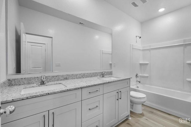 502 Elderberry Place, Shafter, CA 93263