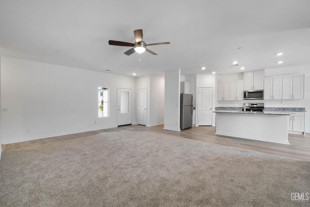 502 Elderberry Place, Shafter, CA 93263