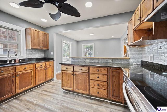4529 Meridale Avenue, Louisville, KY 40214