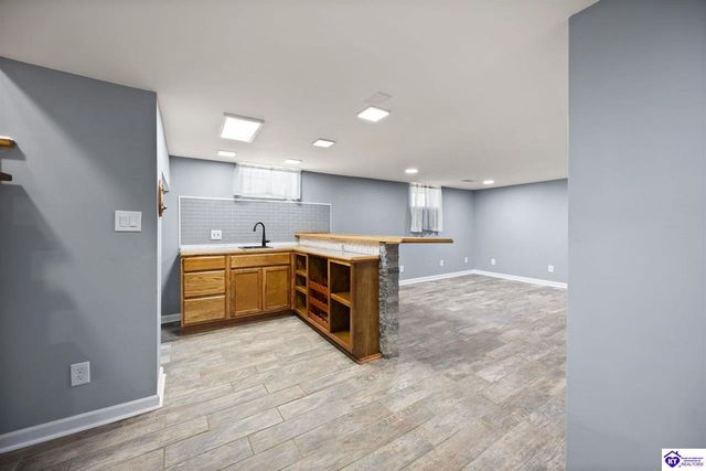 4529 Meridale Avenue, Louisville, KY 40214
