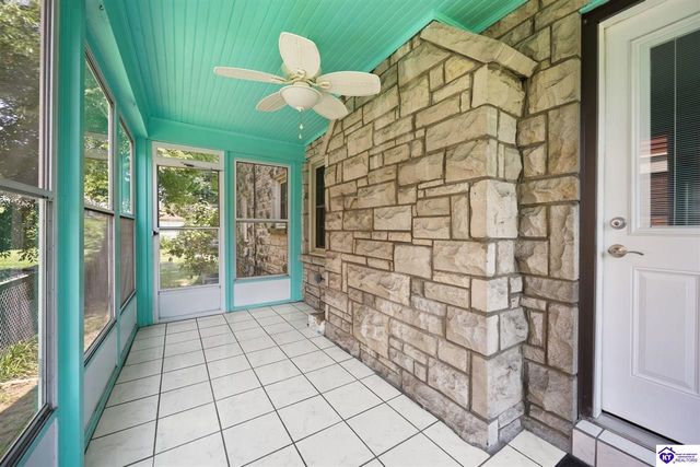 4529 Meridale Avenue, Louisville, KY 40214