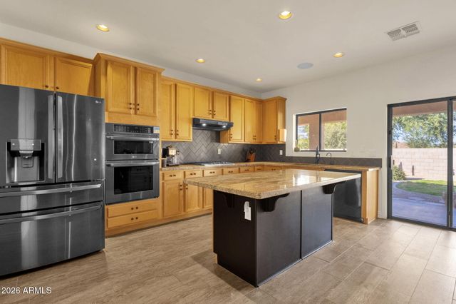 4560 S SPRINGS Drive, Chandler, AZ 85249