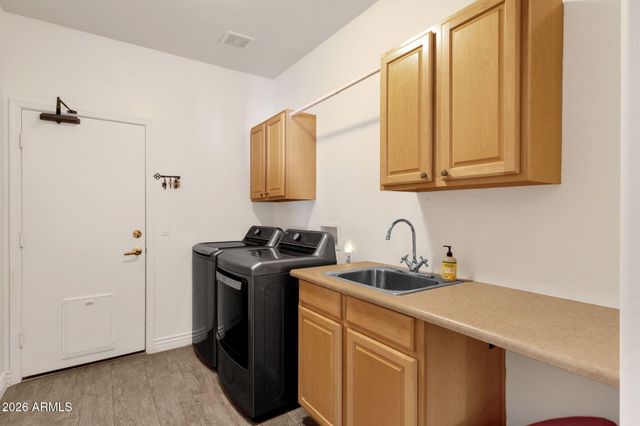 4560 S SPRINGS Drive, Chandler, AZ 85249