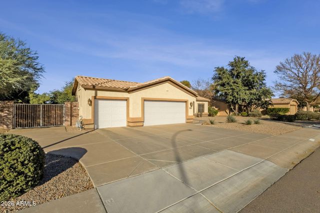 4560 S SPRINGS Drive, Chandler, AZ 85249