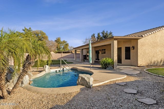 4560 S SPRINGS Drive, Chandler, AZ 85249