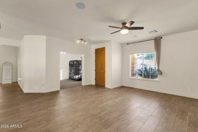 4560 S SPRINGS Drive, Chandler, AZ 85249