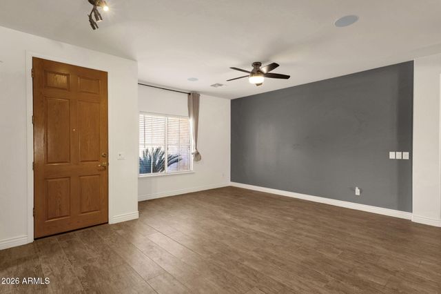 4560 S SPRINGS Drive, Chandler, AZ 85249