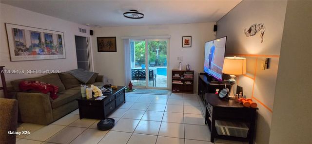 7715 SW 9th St, North Lauderdale, FL 33068