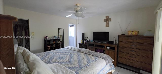 7715 SW 9th St, North Lauderdale, FL 33068