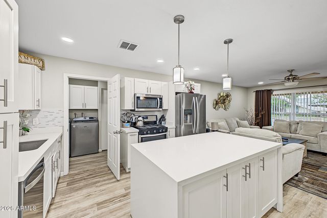1636 W VILLA THERESA Drive, Phoenix, AZ 85023