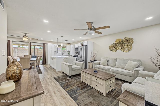 1636 W VILLA THERESA Drive, Phoenix, AZ 85023