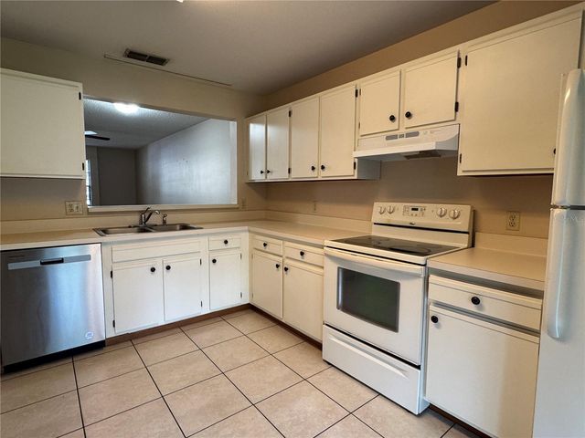 5100 BURCHETTE ROAD 1201, Tampa, FL 33647