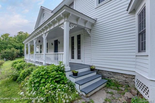583 Swartekill Road, New Paltz, NY 12561