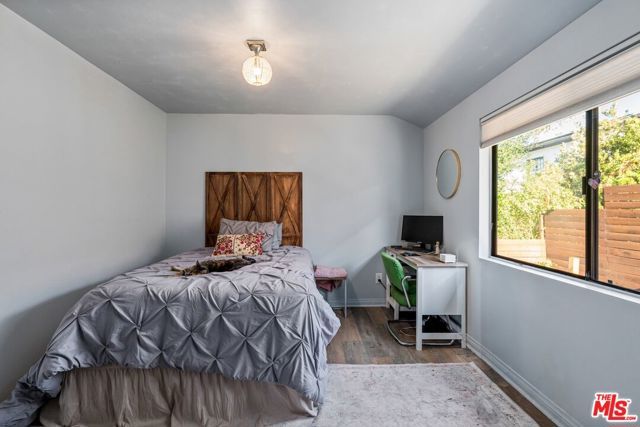 23620 Clover Trail, Calabasas, CA 91302