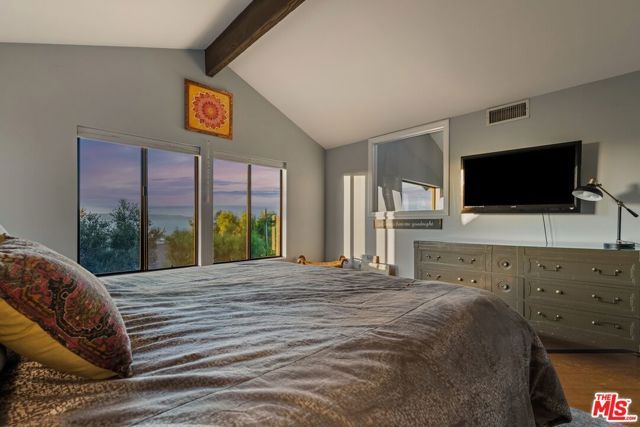 23620 Clover Trail, Calabasas, CA 91302