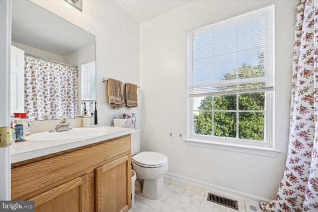 801 EVERGREEN CIR, Telford, PA 18969