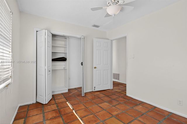 6711 NW 72nd St, Tamarac, FL 33321