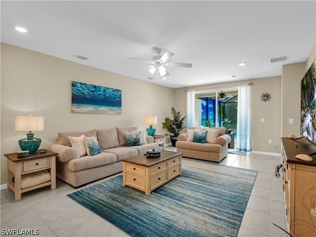 14695 Edgewater CIR, Naples, FL 34114
