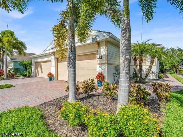 14695 Edgewater CIR, Naples, FL 34114
