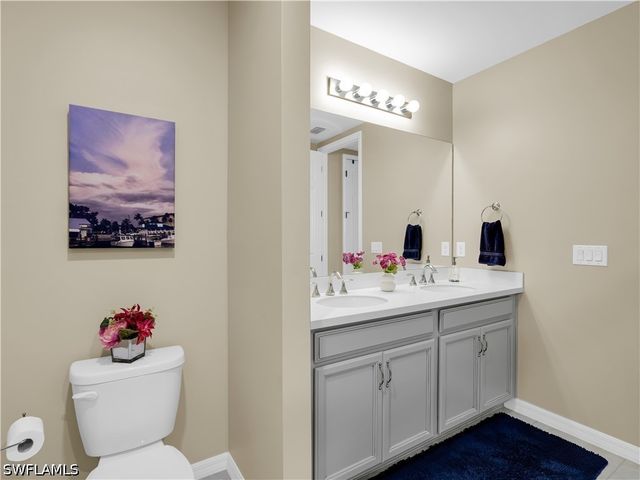 14695 Edgewater CIR, Naples, FL 34114