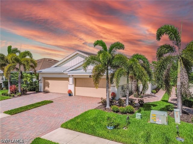 14695 Edgewater CIR, Naples, FL 34114