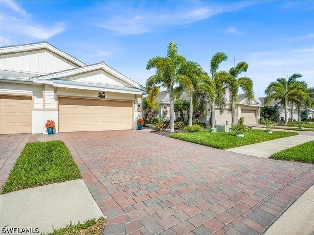 14695 Edgewater CIR, Naples, FL 34114
