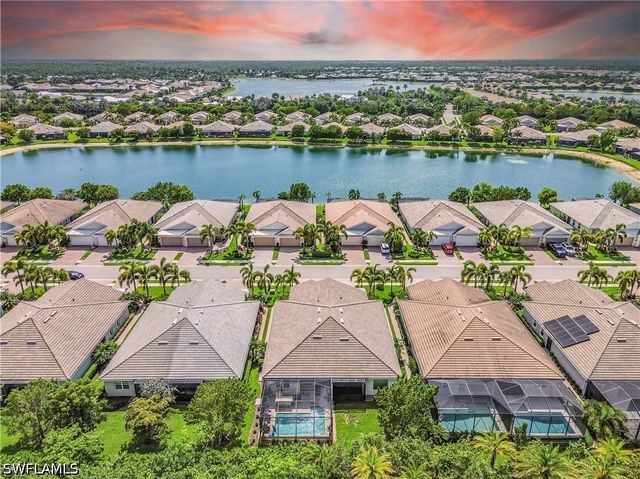 14695 Edgewater CIR, Naples, FL 34114